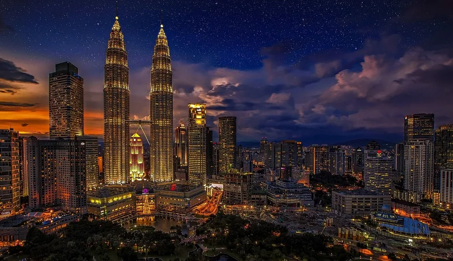 transit without visa sign at Kuala Lumpur airport Malaysia 2025 Nha Trang Vietnam