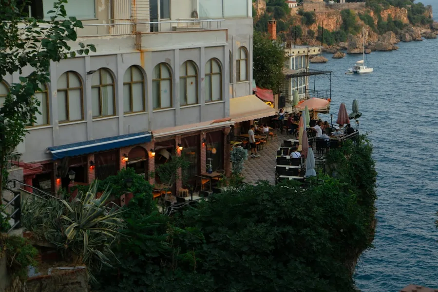 Antalya restaurant bill hidden taxes 2026