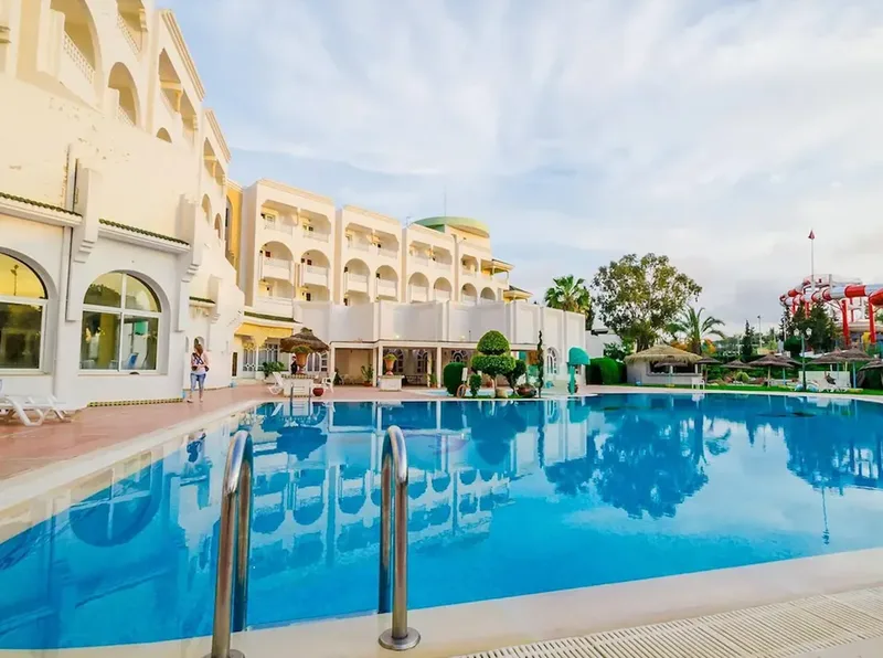 Тур в Тунис из Москвы: 8 ночей в Houria Palace за 78 000 ₽ на двоих