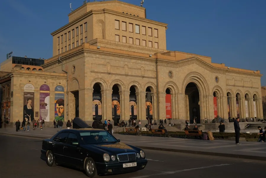 free museum day Yerevan National Gallery Armenia queue