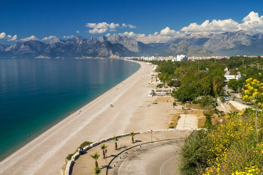Russian tourist ATM Antalya Turkey card problem