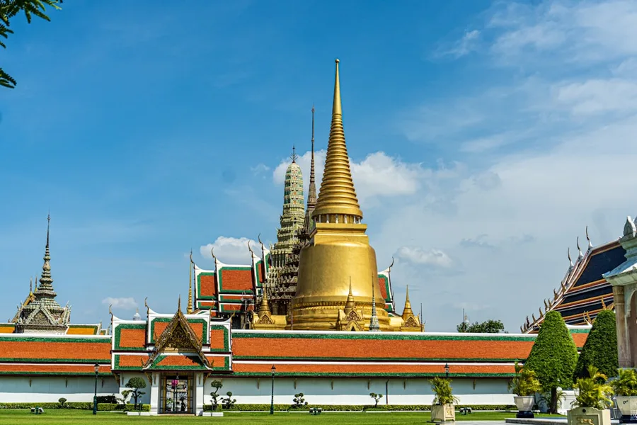 Bangkok Grand Palace family with toddler budget travel