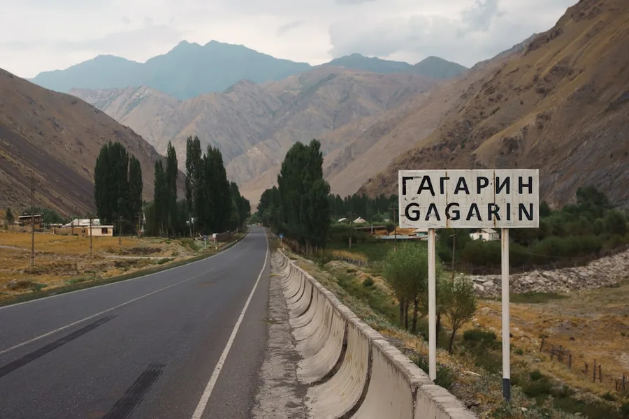 Ho Chi Minh taxi overcharge warning budget travel Osh Kyrgyzstan