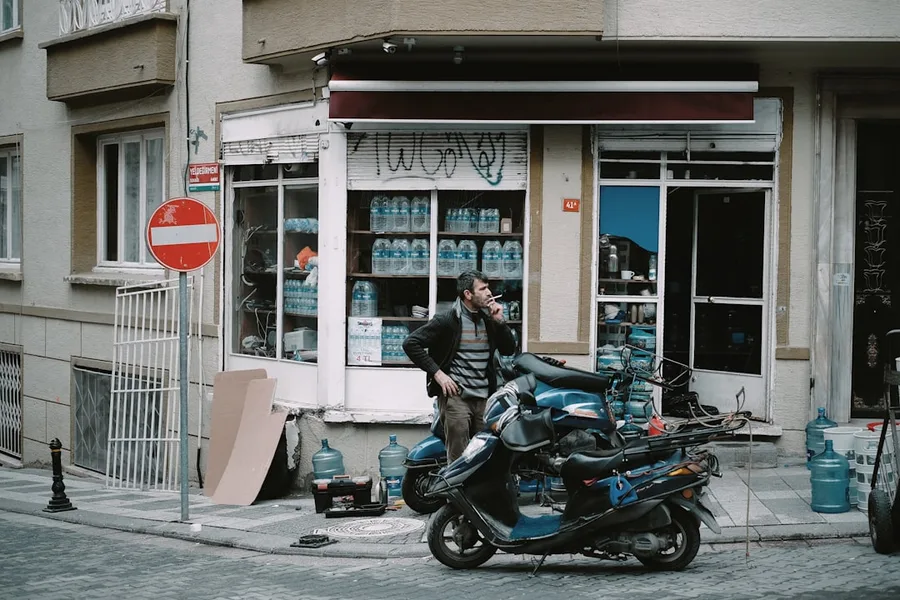 Electric scooter parking Istanbul Turkey budget rental