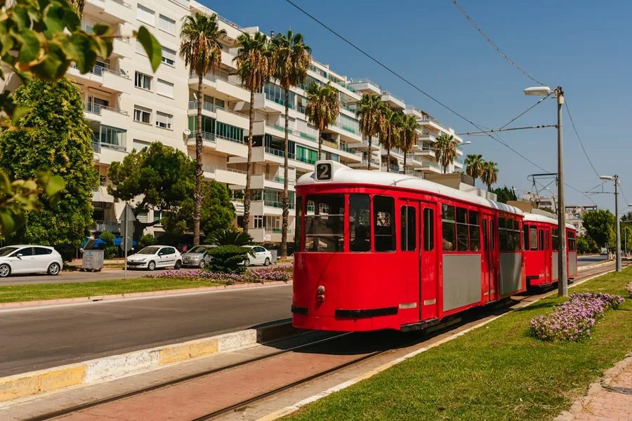 tourist comparing prices accessible transport Antalya budget