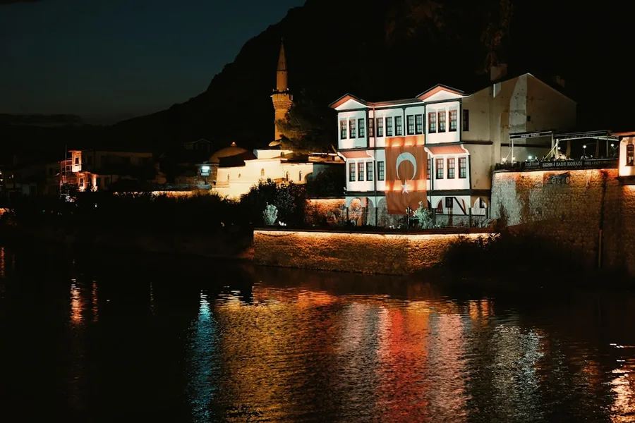 Marmaris Turkey overpriced tourist restaurant Kotor Montenegro