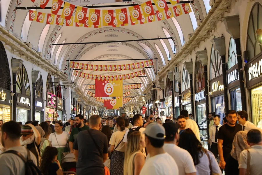 Grand Bazaar Istanbul Turkey crowded