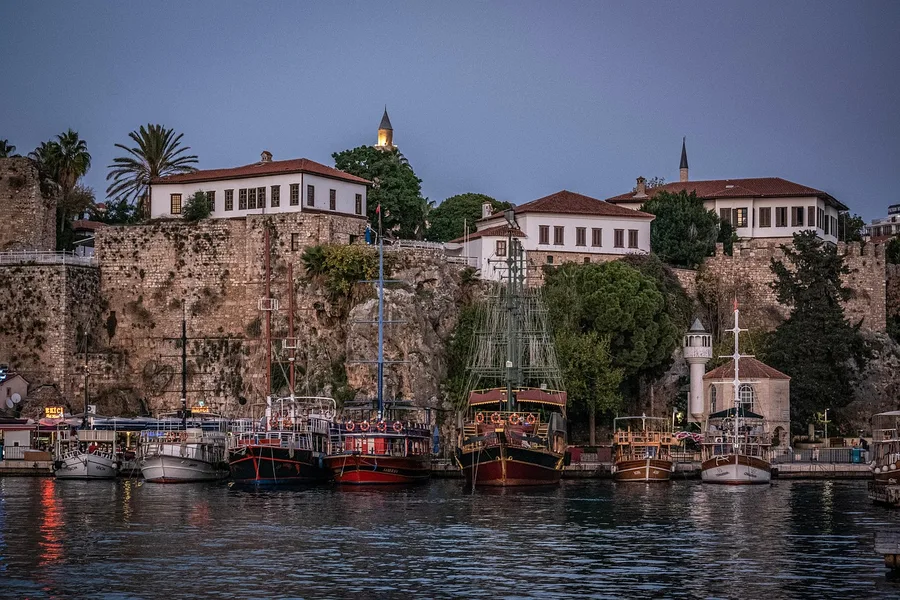 crypto payment taxi Turkey Binance Pay 2026 Antalya Turkey