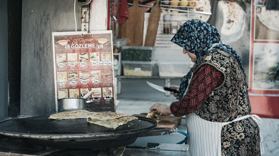 local esnaf lokantasi Istanbul budget traditional Turkish meal