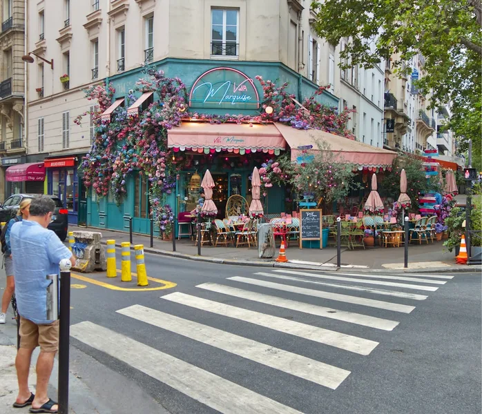 Paris Marché Bastille street food France